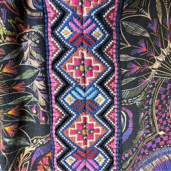 Johnny Was Paisley Print blouse w/black velvet trims and embroidery. SZ L EUC - Picture 5 of 12